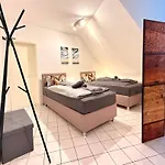 Apartment Femo Schick Und Edel Kpl Wohungen 2 Baeder Eigener Eingang