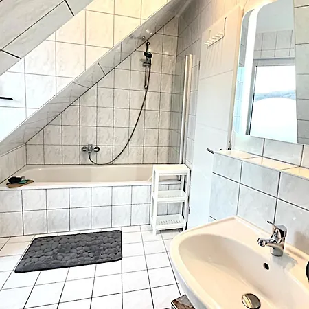 Apartment Femo Schick Und Edel Kpl Wohungen 2 Baeder Eigener Eingang Burbach (Siegen-Wittgenstein)