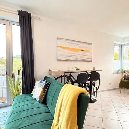 Femo Schick Und Edel Kpl Wohungen 2 Baeder Eigener Eingang Burbach (Siegen-Wittgenstein)