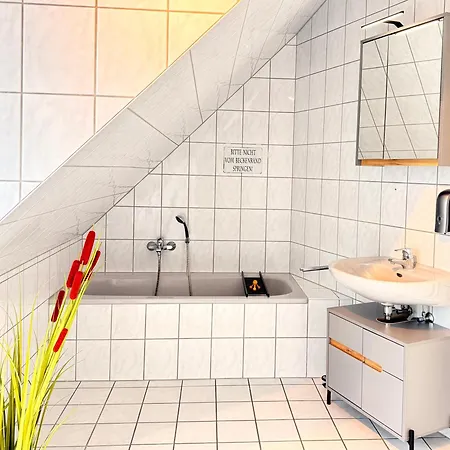 Femo Schick Und Edel Kpl Wohungen 2 Baeder Eigener Eingang Lejlighed Burbach (Siegen-Wittgenstein)