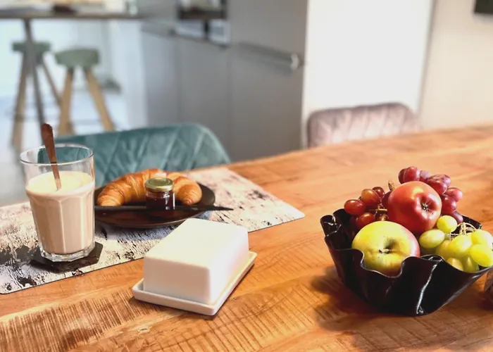 Femo Schick Und Edel Kpl Wohungen 2 Baeder Eigener Eingang Apartamento *